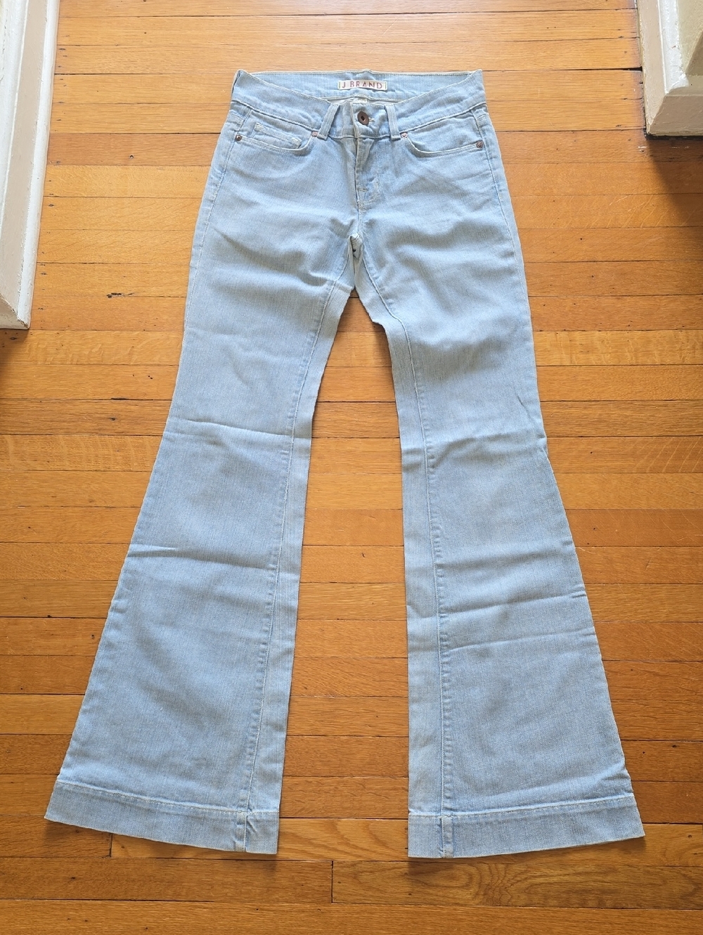 J Brand, Lovestory Flare Jeans, Light Wash, EUC, Women's 26